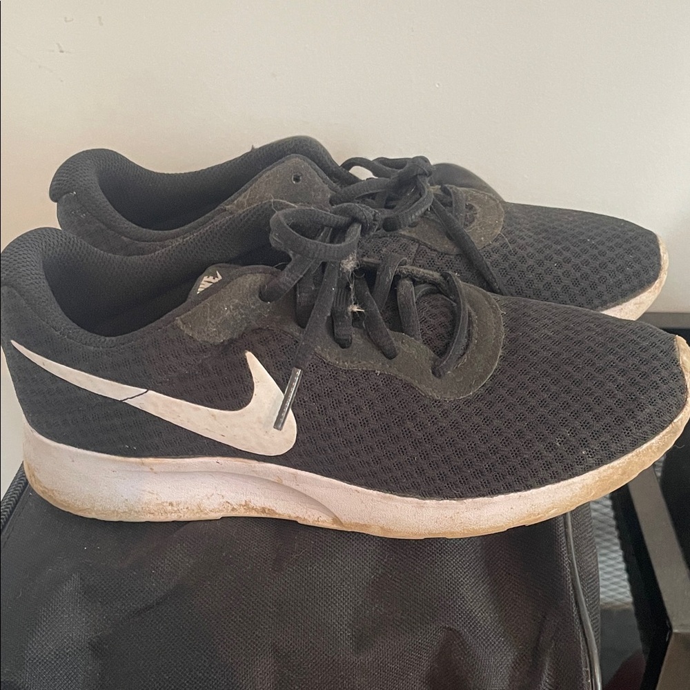 Nike Black and White Running Shoes